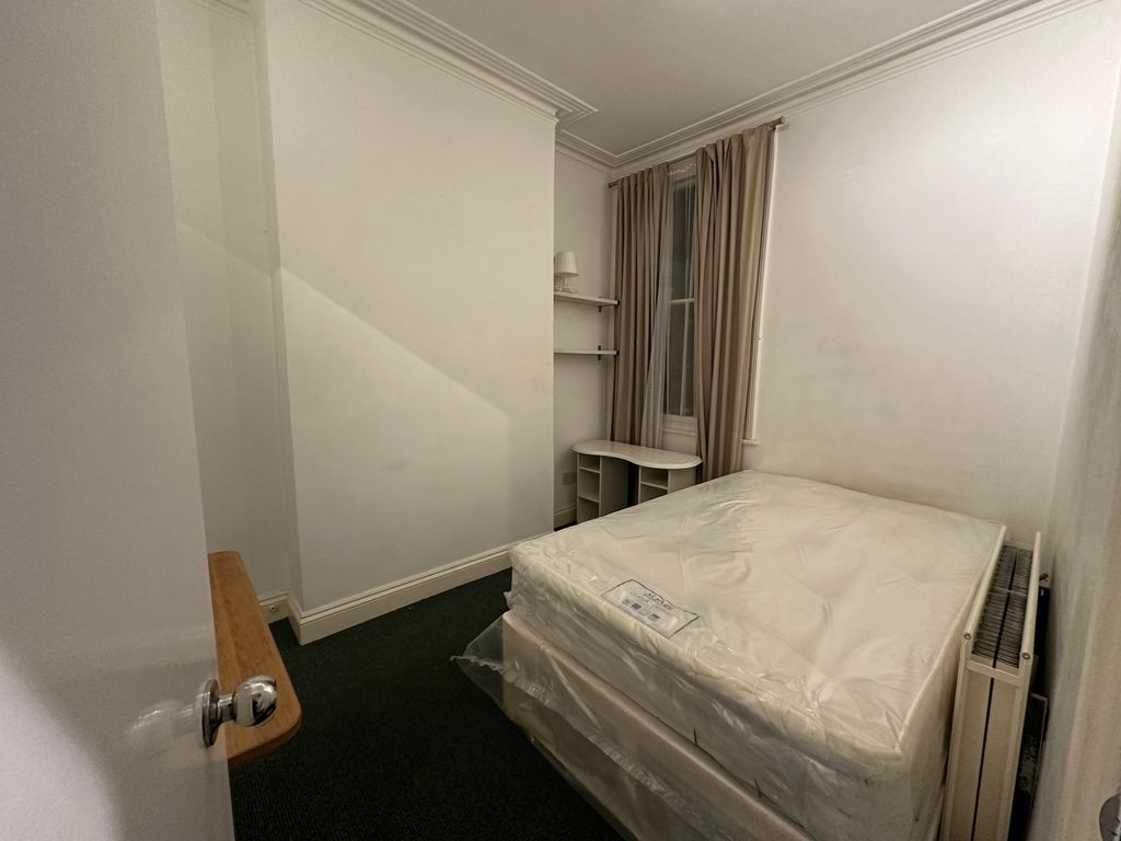 Property photo 1 of 3