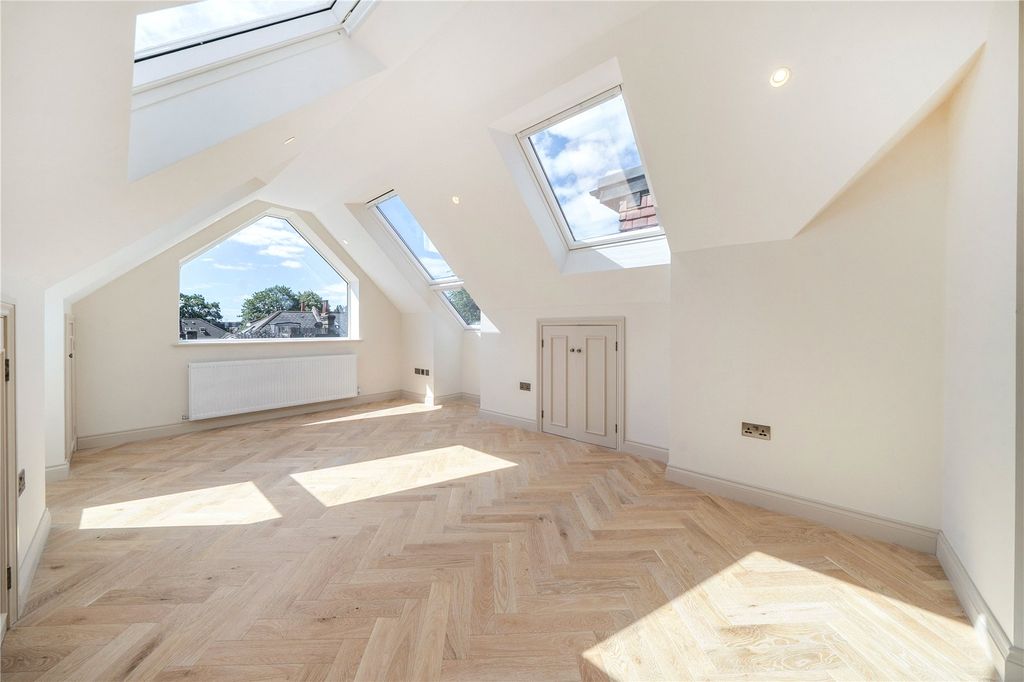 Property photo 3 of 16 Picture No. 05