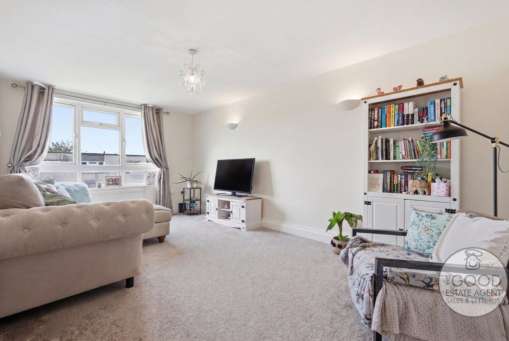 Property photo 2 of 11