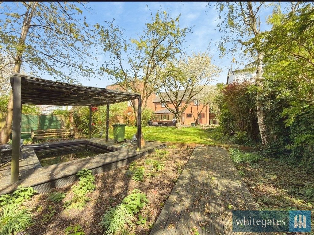 Property photo 3 of 33 Picture No. 04