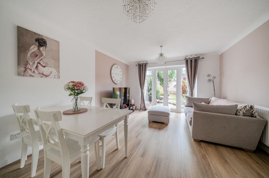 Property photo 3 of 17 1528931-18-1A116E...