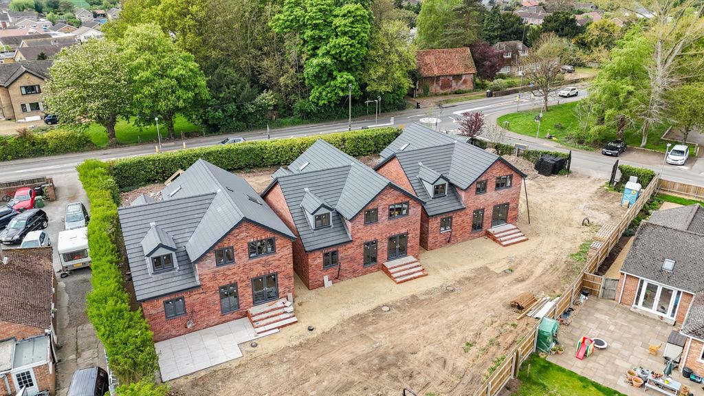 Property photo 3 of 3 4112553