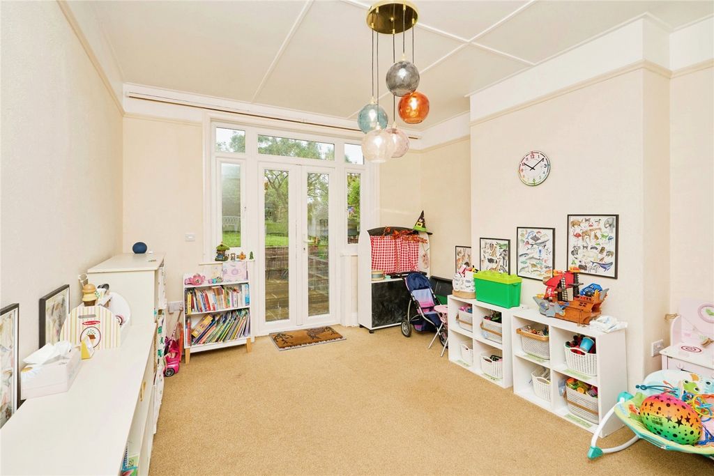 Property photo 3 of 24 Picture No. 07