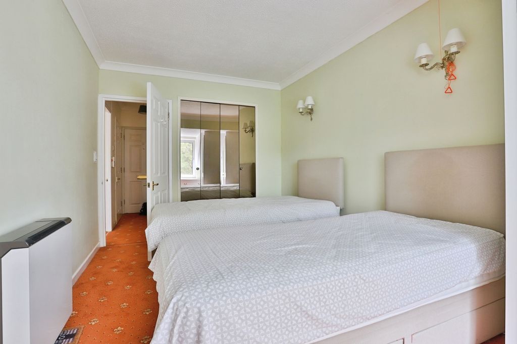 Property photo 3 of 18 Pbox-Img.Jpg