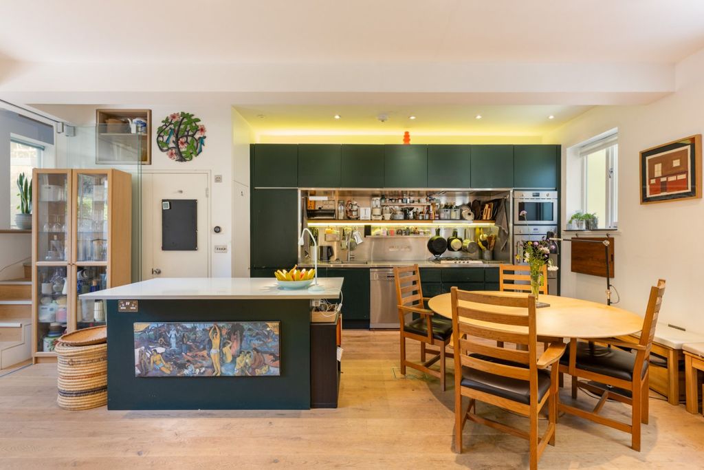 Property photo 1 of 13 Ground Floor