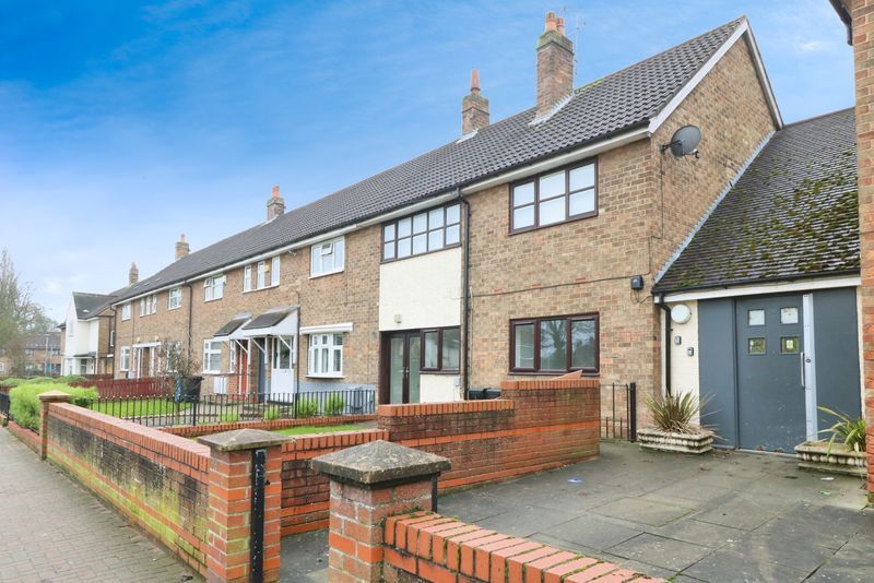 Property photo 1 of 6 Photo 4