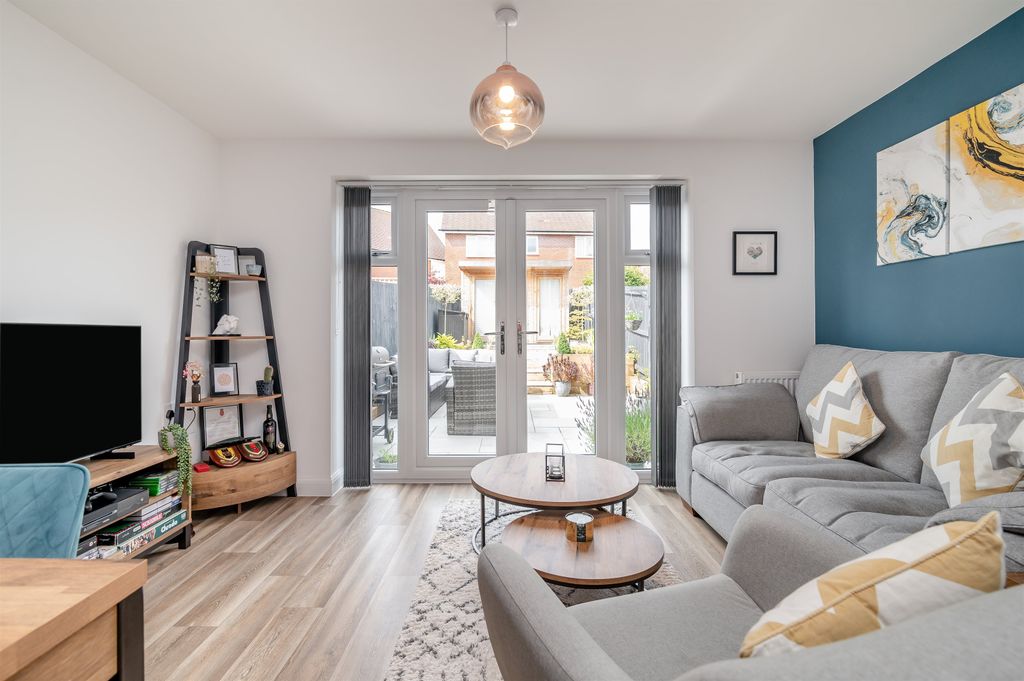 Property photo 3 of 22