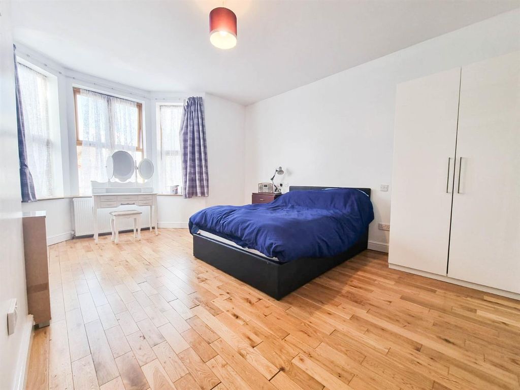 Property photo 2 of 3