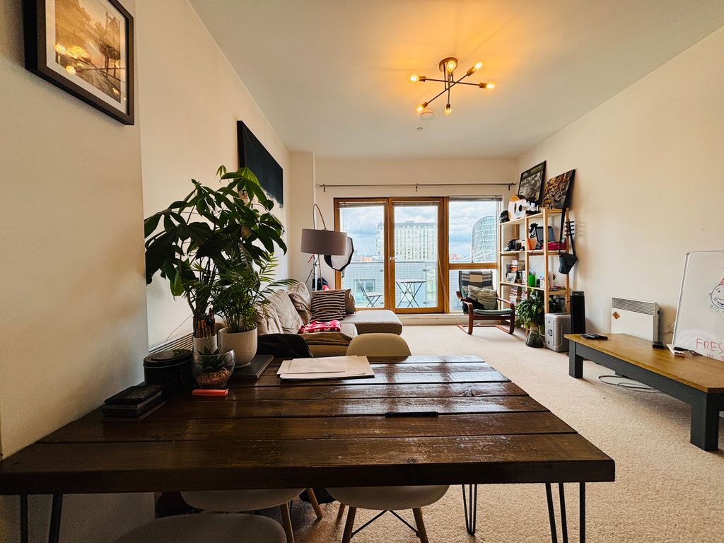 Property photo 2 of 12 Gallery