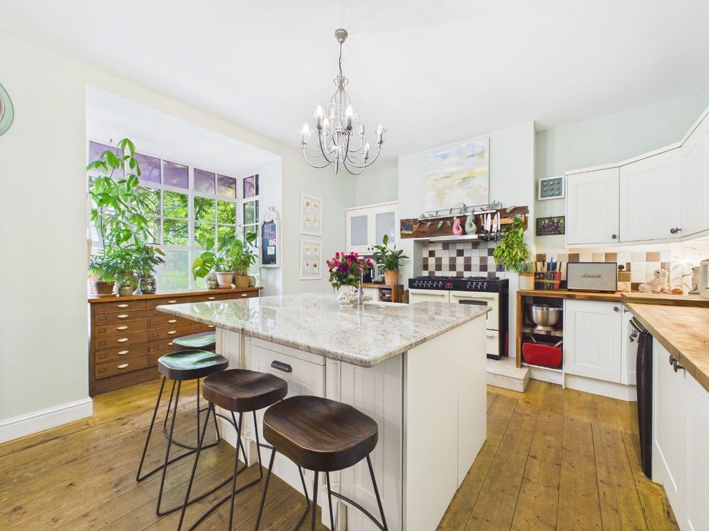 Property photo 2 of 32 5231763