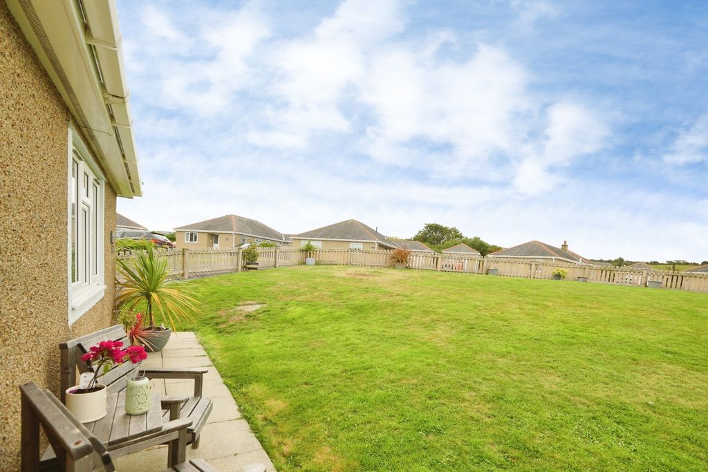 Property photo 3 of 17 Pbox-Img.Jpg