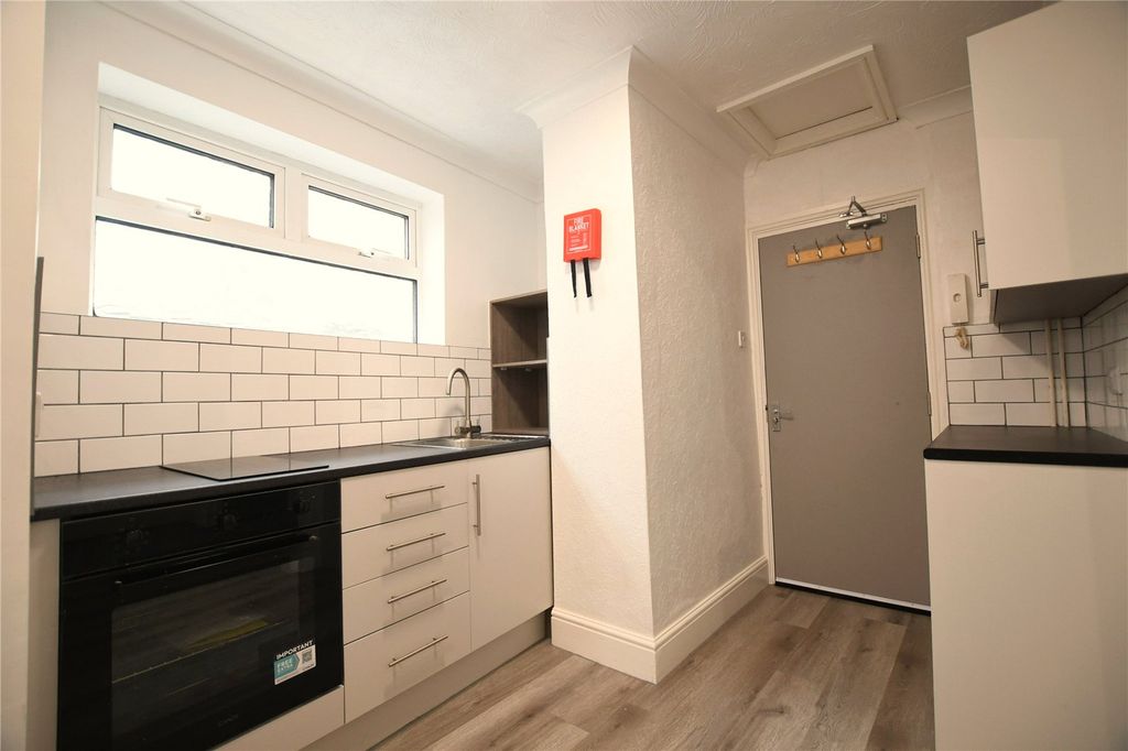 Property photo 2 of 10 Picture No. 02