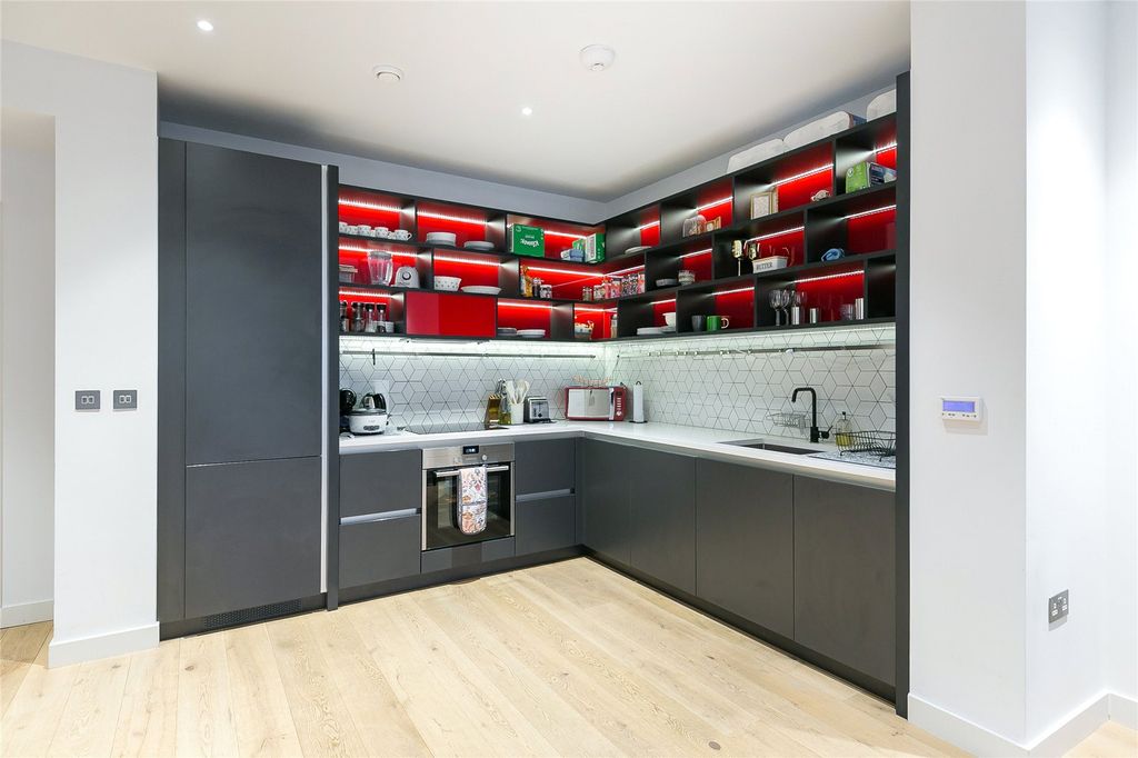 Property photo 3 of 15 Picture No. 08