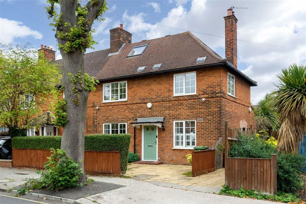 Property photo 1 of 11