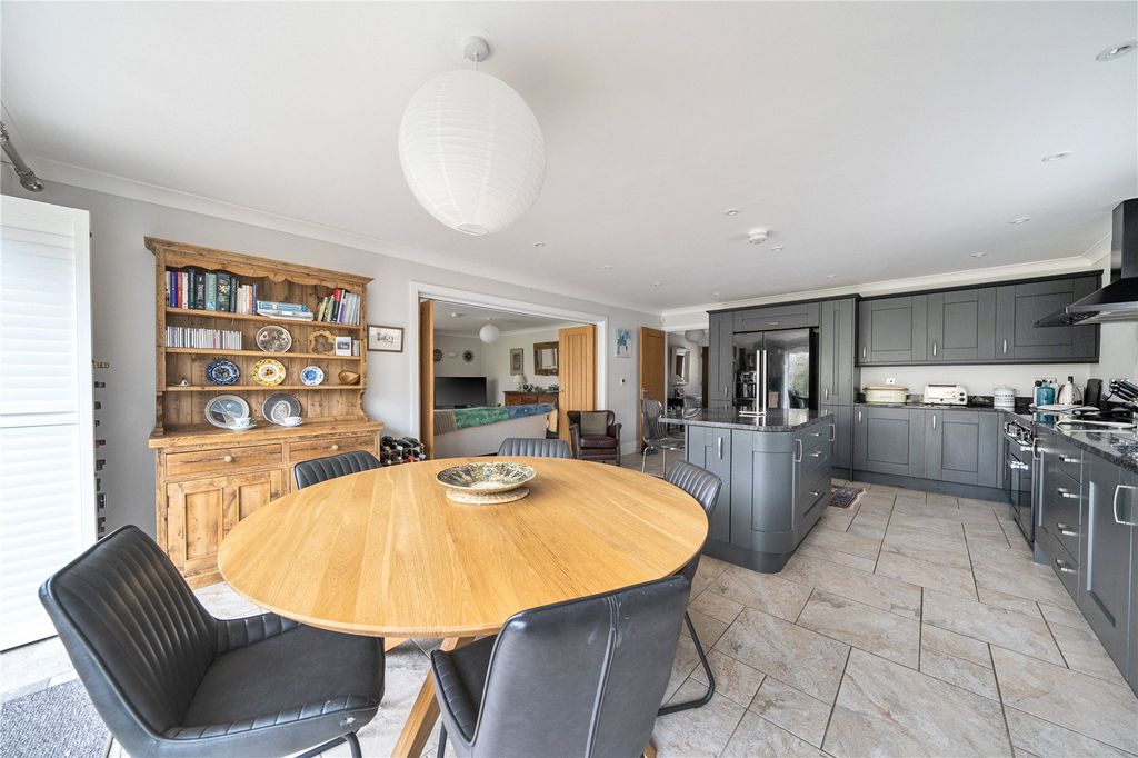 Property photo 3 of 15 Kitchen/Diner