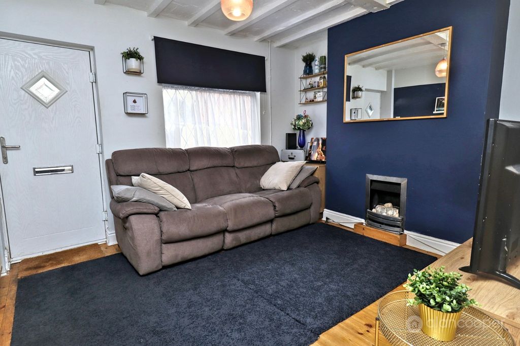 Property photo 3 of 25 5424963