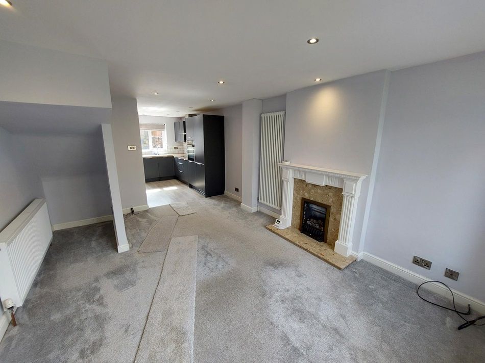 Property photo 2 of 10 Living Room