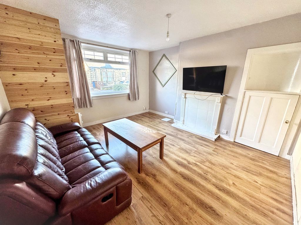 Property photo 2 of 6 Photo 6