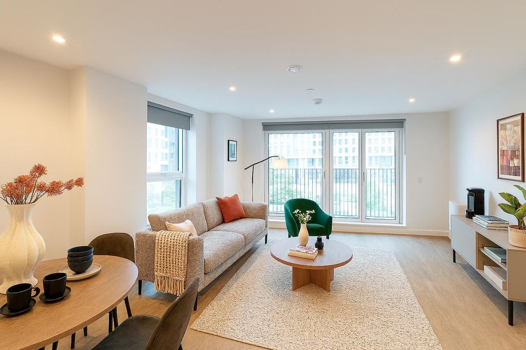 Property photo 2 of 13 Designer (1).Png