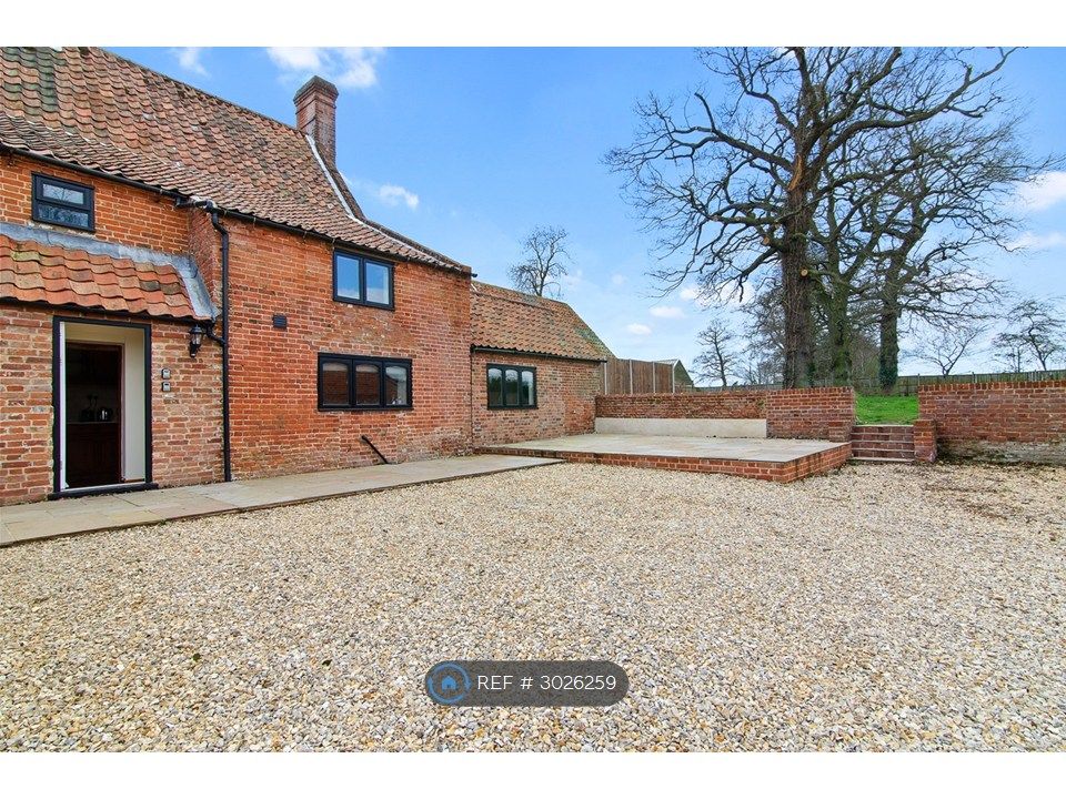Property photo 3 of 27