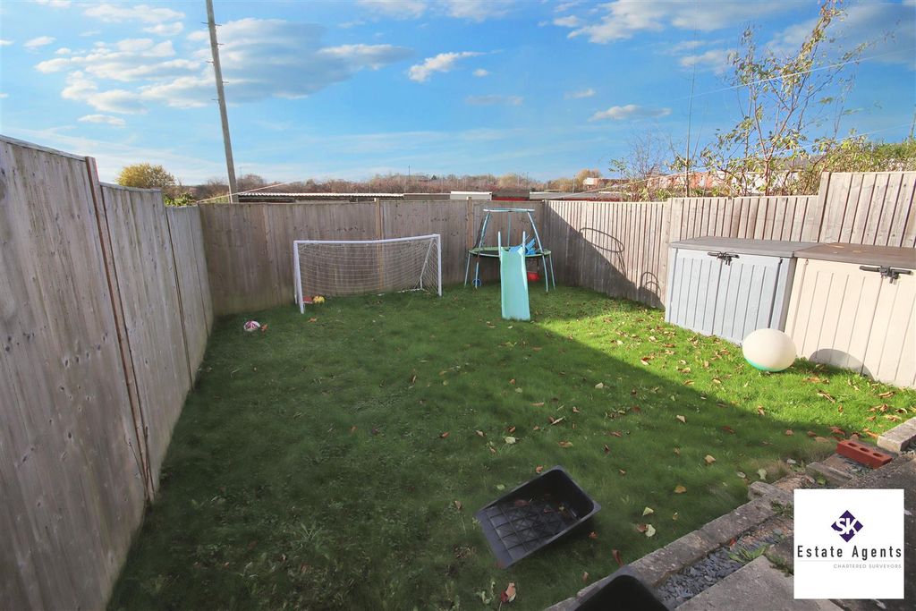 Property photo 3 of 20 Outside