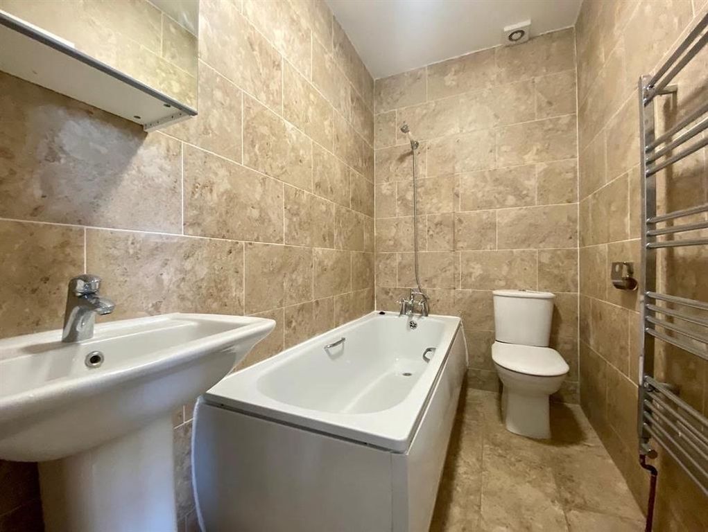 Property photo 3 of 6 Image