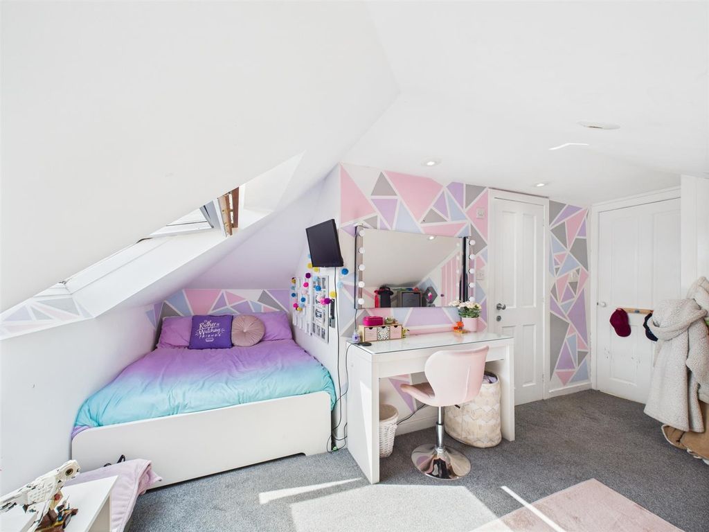 Additional image 16 of 4 bed detached house for sale39 Oakbank Crescent, Perth PH1