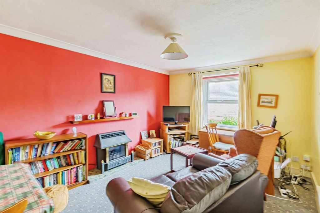 Property photo 2 of 16