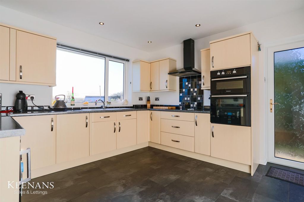 Property photo 2 of 29 3.Jpg