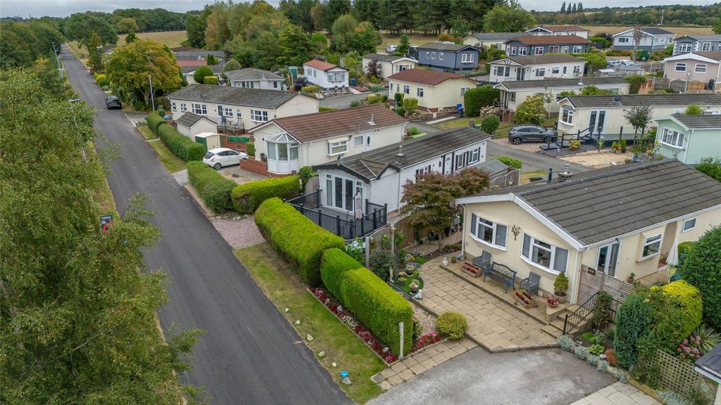 Property photo 1 of 19 Aerial