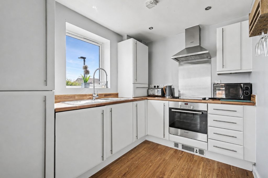 Property photo 3 of 7 5417902