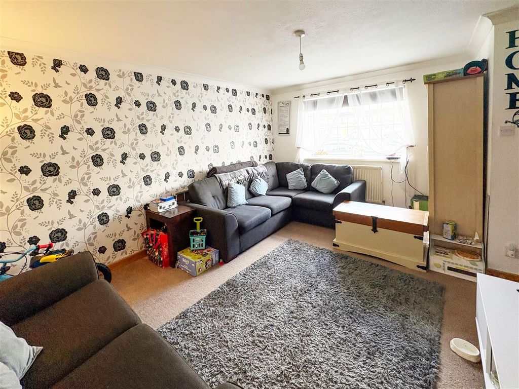 Property photo 2 of 10 Image00018.Jpg