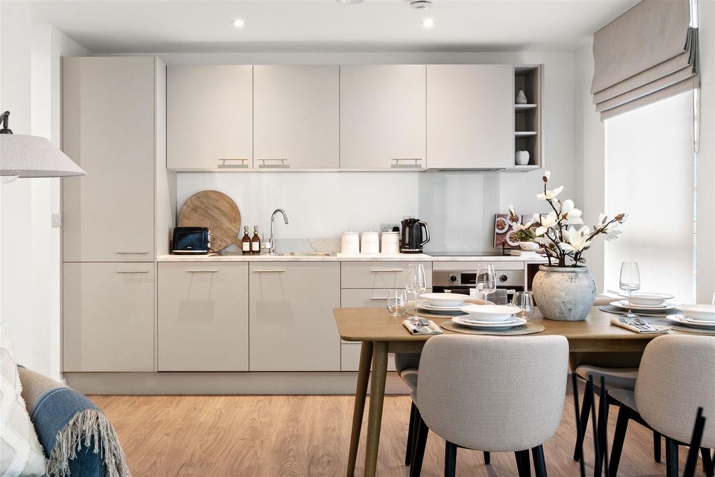 2 bed flat for salePlot 8, Claxton House, Stevenage SG1 photo 5