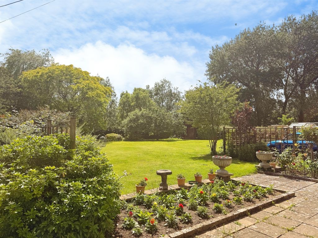 Property photo 2 of 24
