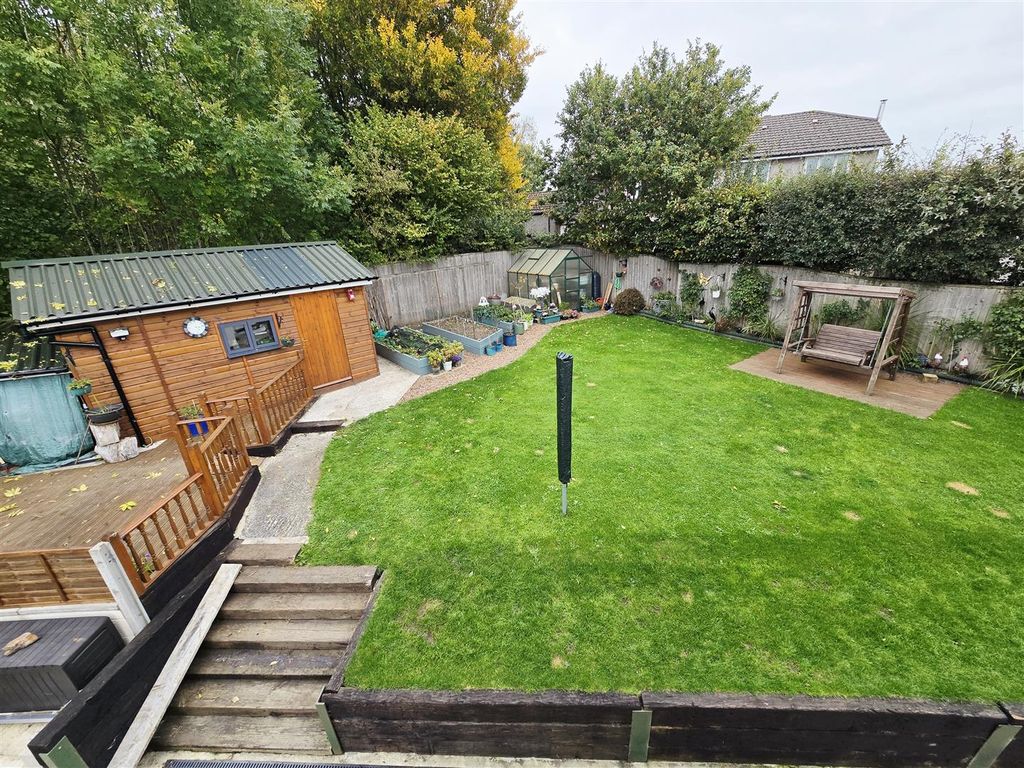 Property photo 2 of 19 1000055156.Jpg