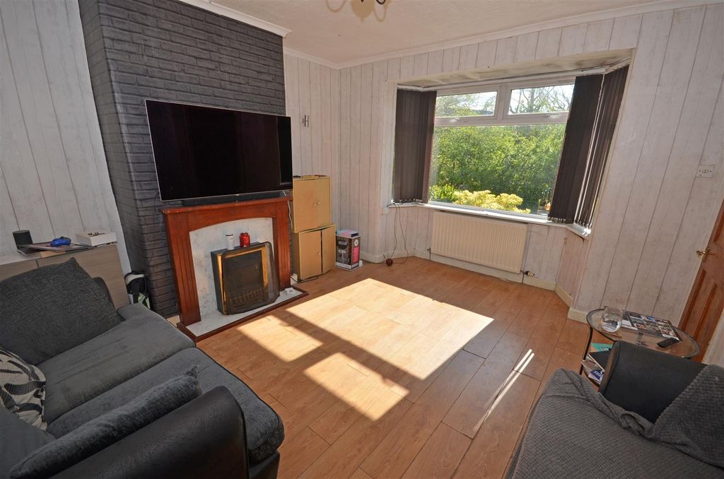 Property photo 2 of 12 02.Jpg