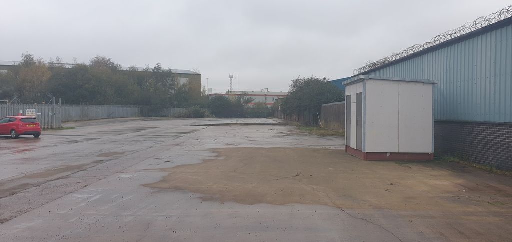 Property photo 2 of 3