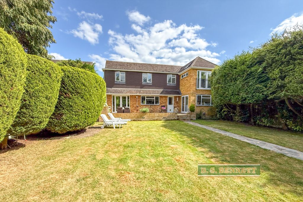 Property photo 1 of 23