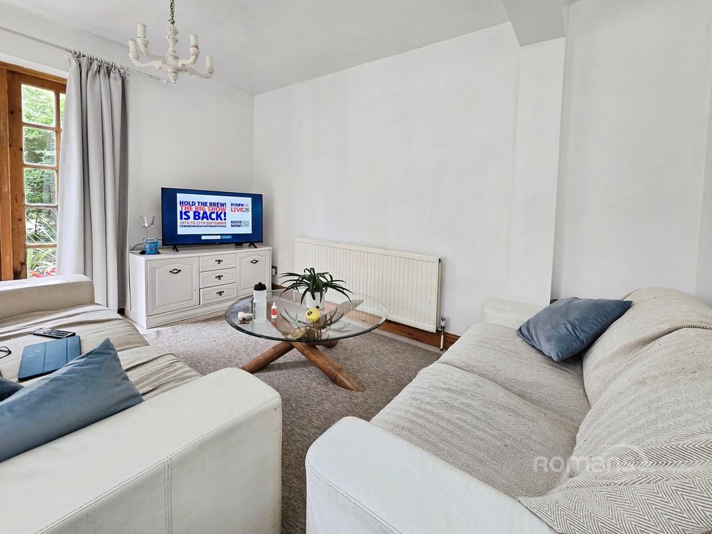 Property photo 2 of 8 Pbox-Img.Jpg