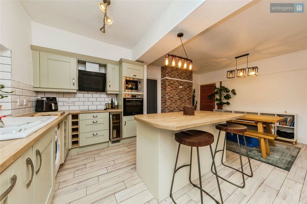 Property photo 2 of 26 Picture No. 07