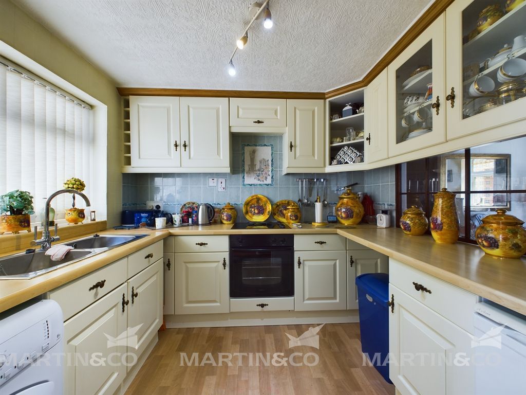 Property photo 2 of 18 Cam02406G0-Pr0273-Still001