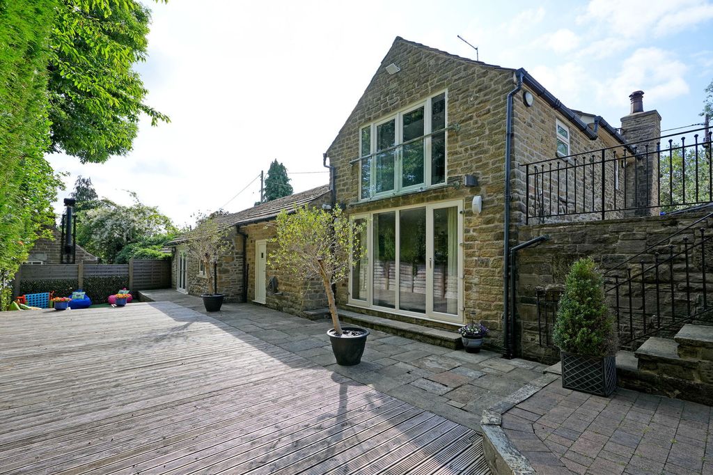 Property photo 2 of 66