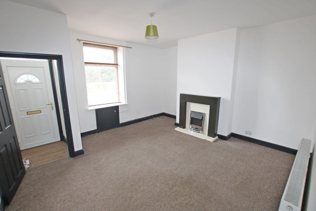 Property photo 2 of 9 2