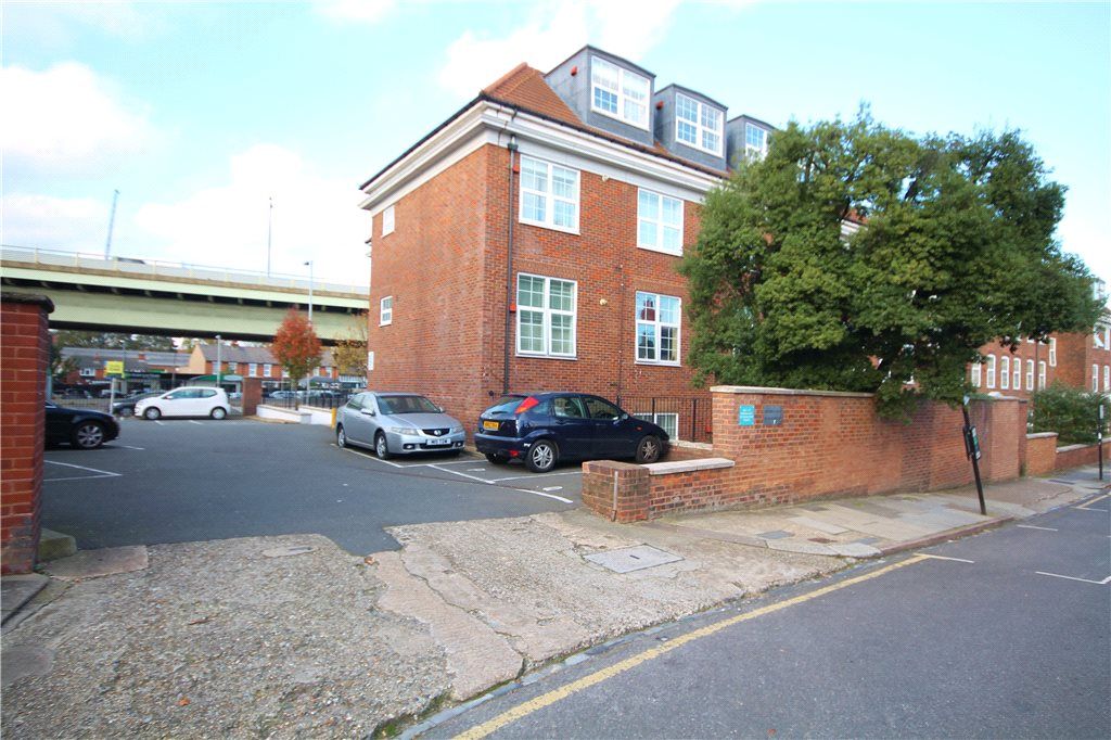 Property photo 1 of 11 Exterior