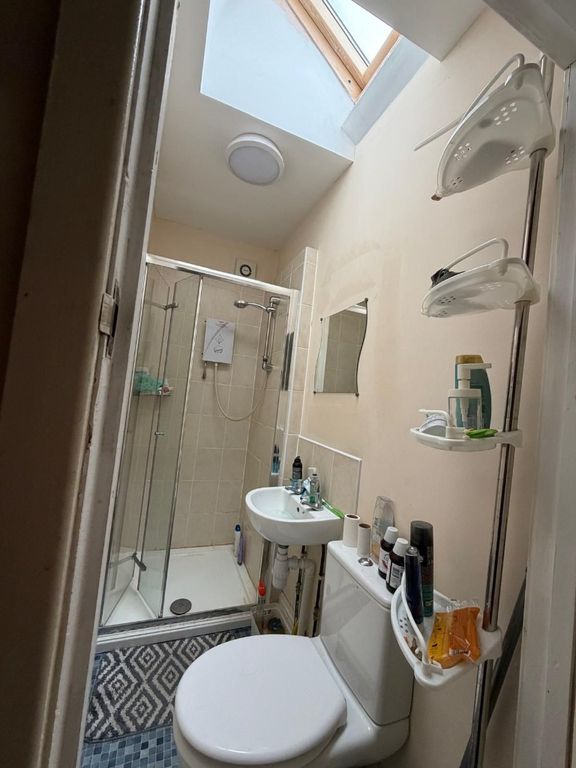 Property photo 2 of 6