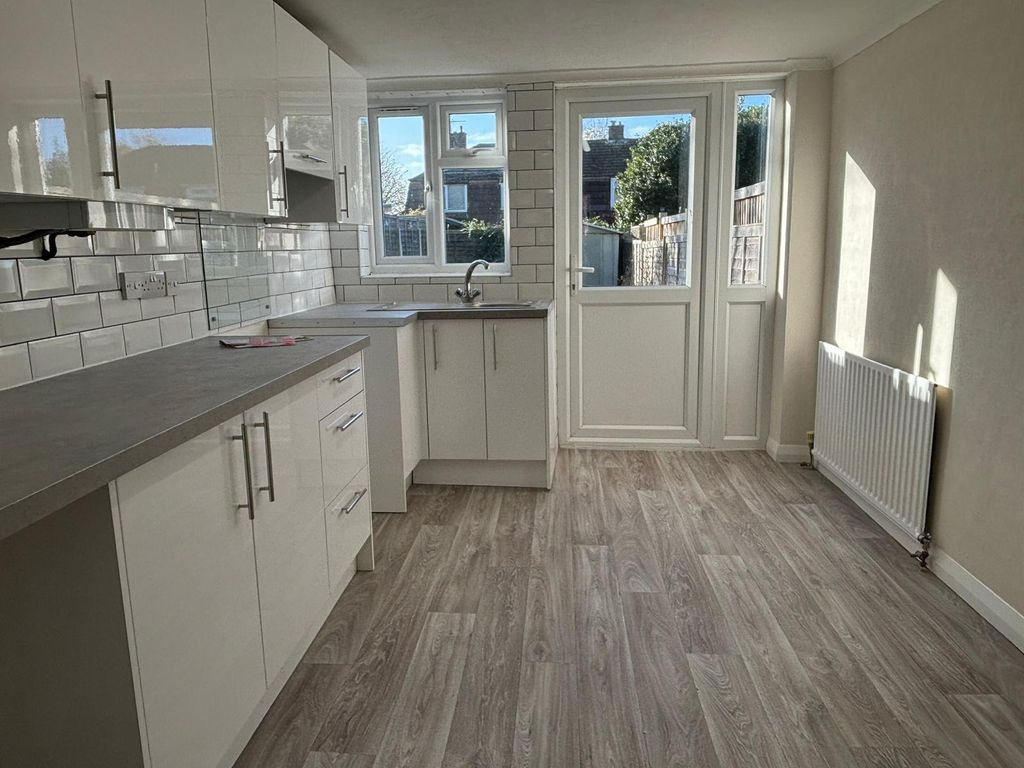 Property photo 3 of 7 Eb79772d-F5Bb-4389-A64A-d09Edc9Fd42B