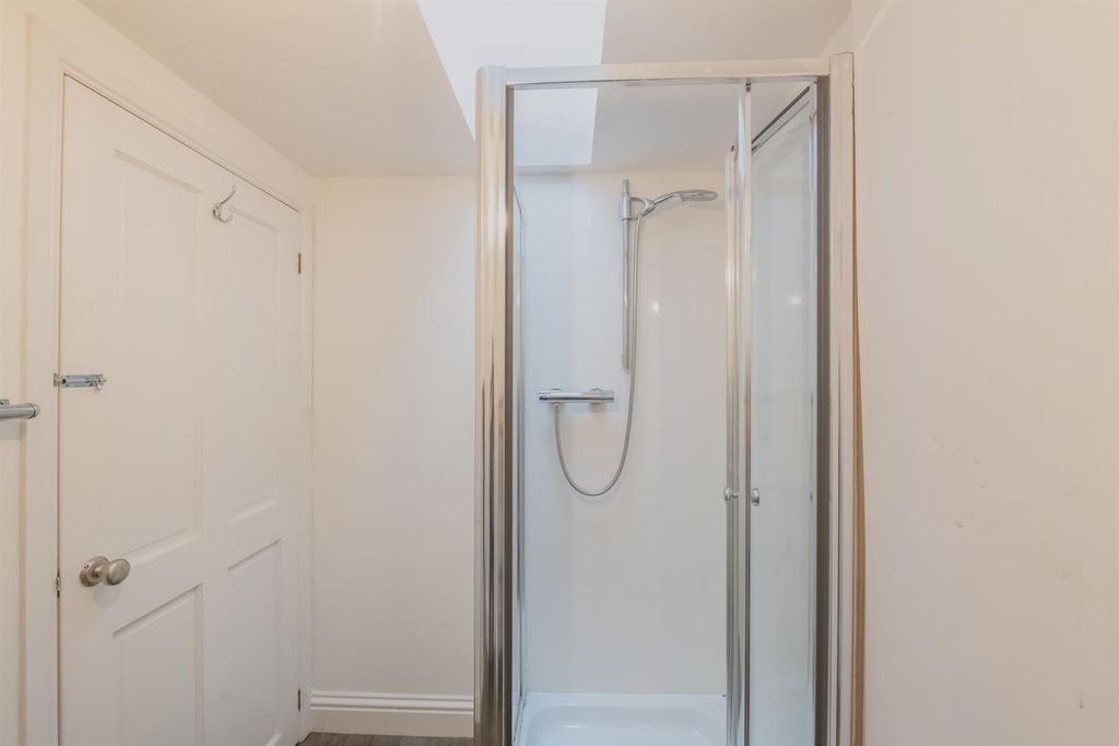 Additional image 8 of 4 bed link detached house for sale6 Albert Place, Stirling FK8