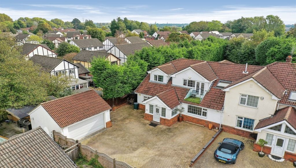 Property photo 1 of 24