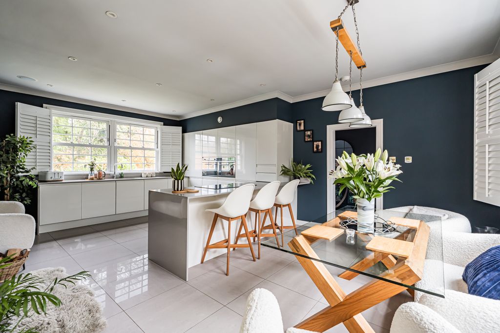 Property photo 3 of 38 Property Image 3