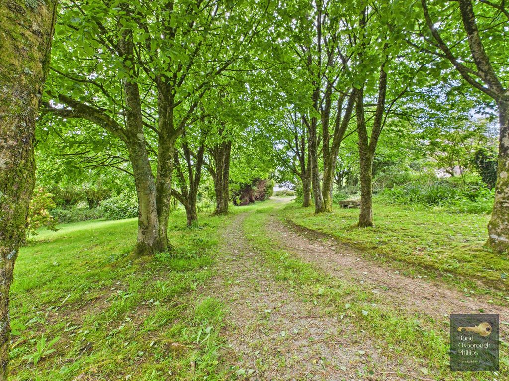 Property photo 3 of 39 Picture No. 46
